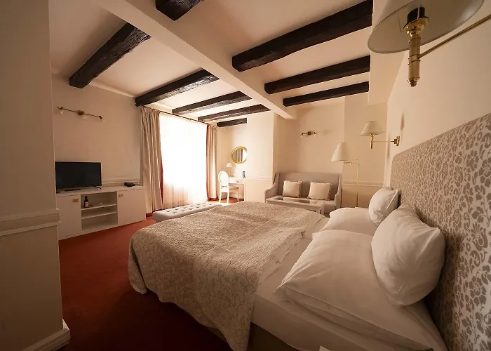 Embassy 4*